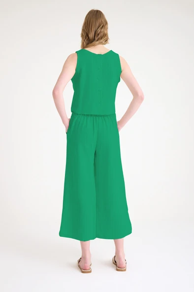 Yazlık Sırt Detaylı Kolsuz Üst Yüksek Bel Kapri Pantolon Yeşil İkili Keten Takım - 3