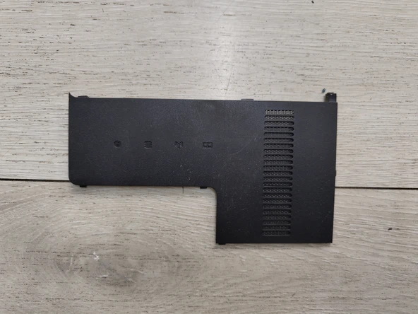 2. EL HP Dm4-2050ST RAM SERVİS KAPAĞI