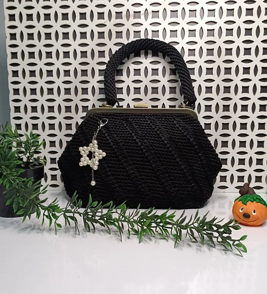 El Yapımı Makrome El Çantası