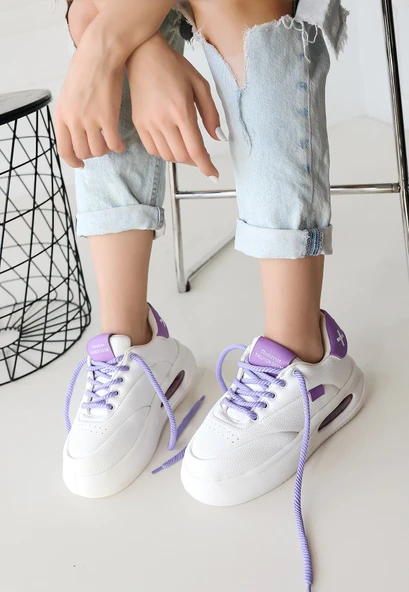 Chris Beyaz Cilt Lila Detaylı Bağcıklı Spor Ayakkabı ürün görseli