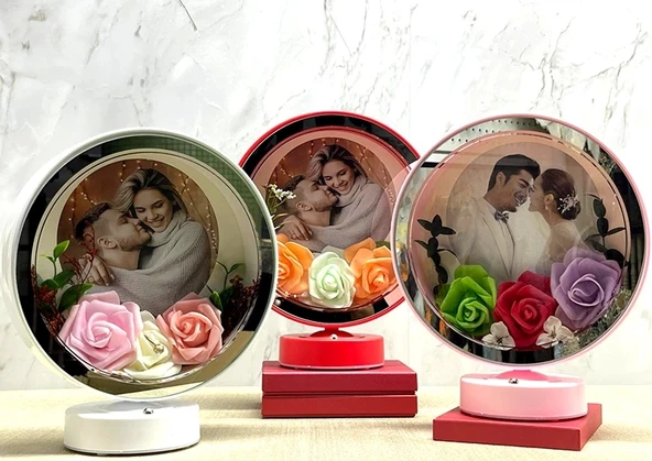 Kişiye Özel Gül Desenli Fotoğraf Alanlı Ledli Çerçeve ürün görseli 1