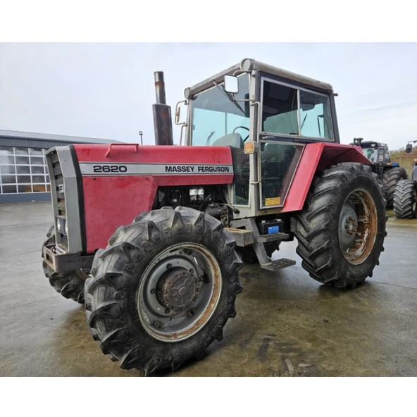 Massey Ferguson 2600 Serisi Üst Depolu Kabinsiz Traktör Kılıfı Branda - Resim 4