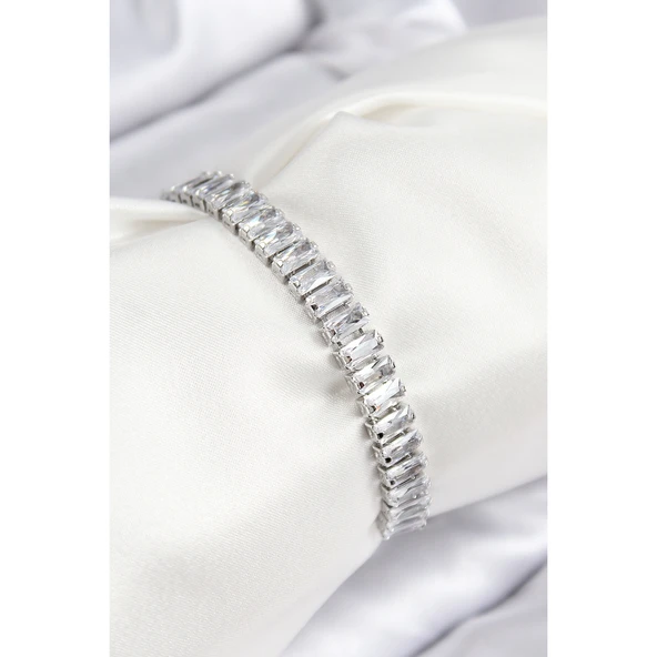 Pirinç Zirkon Taşlı Su Yolu Model Gümüş Renk Asansörlü Kadın Bileklik Vice-5353