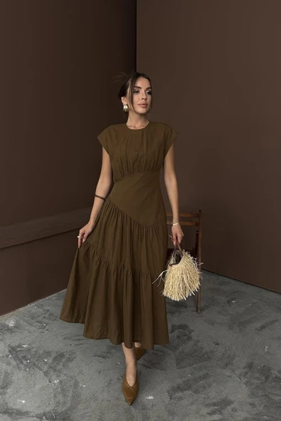 Kahverengi Büzgü Detaylı Keten Elbise ürün görseli