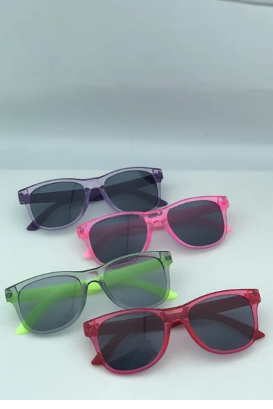 Vipfoni Kız Çocuk Mor Güneş Gözlüğü ürün görseli