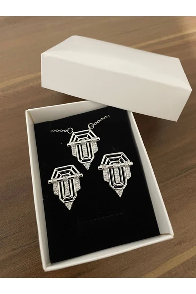 Vipfoni Zirkon Taşlı Çelik Üçgen Ok Model Dizi Trend Kolye Küpe Set ürün görseli