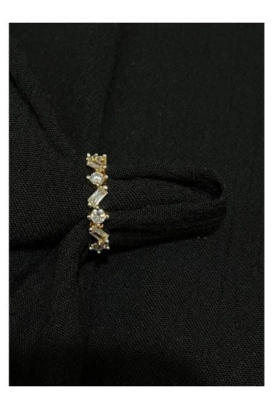 Vipfoni Çarpık Baget Taşlı Gold Kaplama Yüzük ürün görseli