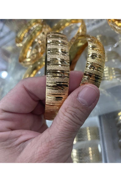 Vipfoni Altın Kaplama Çizgi Model Bilezik (2 cm Genişlik) 1 Adet ürün görseli