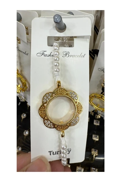 Vipfoni İçi Boş Doldurulabilen Altın Kaplama İncili Bileklik M6 ürün görseli