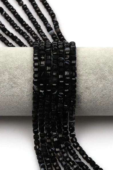 Akik Doğal Taş Dizi 4 x 4 mm Küp Kesim ürün görseli