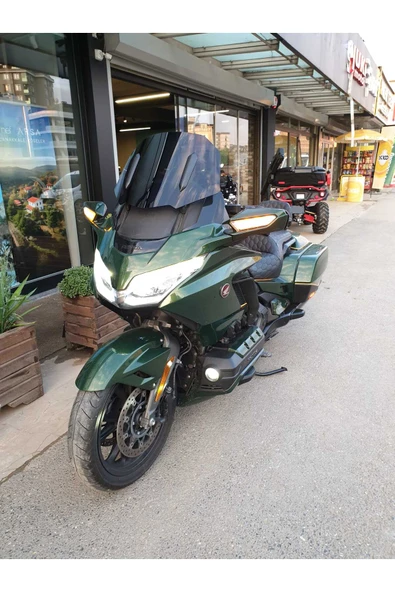 MOTOCAM Honda Goldwing Bagger Siperlik Ön Cam 2018-2023 Model 38cm Siyah Renkli 4mm ORTA BOYLU CAM - Resim 3