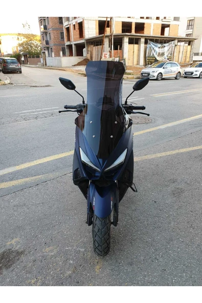 MOTOCAM Arora Max T 150 Siperlik Ön Cam 2022-2025 Model 78cm Siyah Renkli 4mm UZUN CAM ürün görseli