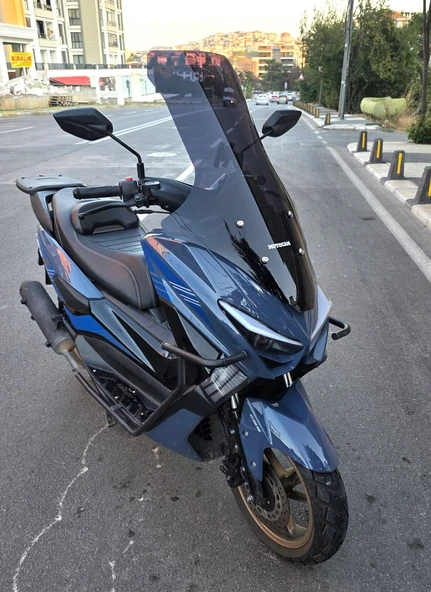 MOTOCAM Küba Newcity 125 Siperlik Ön Cam 2023-2025 Model 78cm Siyah Renkli 4mm UZUN VE GENİŞ - Resim 2