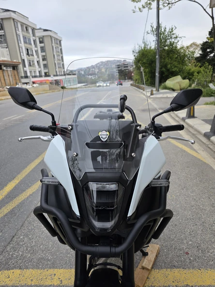 MOTOCAM Honda NX 500 Ön Cam 34cm 2025 Model Şeffaf Renkli 4mm Orijinal Boylu ürün görseli