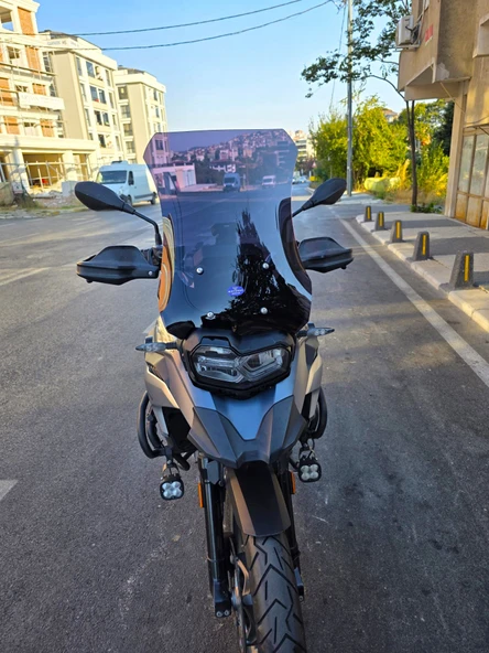 MOTOCAM Bmw F750 GS Siperlik Ön Cam 2018-2023 Model 57cm Siyah Renkli 4mm UZUN CAM - Resim 2