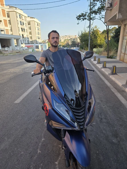 MOTOCAM Arora GT 125 250 Siperlik Ön Cam 2023-2025 Model 65cm Siyah Renkli 4mm ORİJİNAL BOYLU - Resim 2