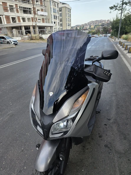 MOTOCAM Honda Forza 300 Siperlik Ön Cam 2014-2017 Model 75cm Siyah Renkli 4mm - Resim 3