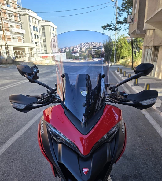 MOTOCAM Ducati Multistrada V2 Siperlik Ön Cam 2022-2025 Model 60cm Füme Renkli 4mm ürün görseli