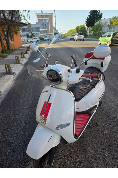 MOTOCAM Küba Brilliant Siperlik Ön Cam 2021-2025 Model 45cm Şeffaf Renkli Elcikli APARATSIZDIR - Resim 3