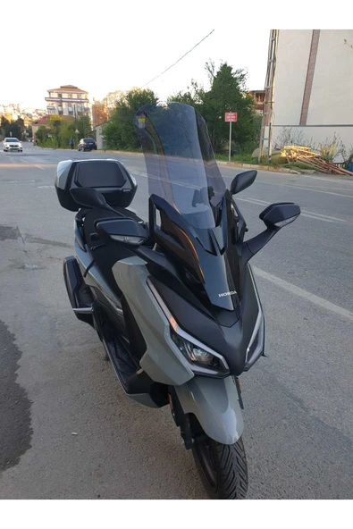 MOTOCAM Honda Forza 250 Siperlik Ön Cam 2021-2025 Model 60cm Füme Renkli 4mm UZUN CAM - Resim 3