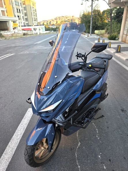 MOTOCAM Küba Newcity 125 Siperlik Ön Cam 2023-2025 Model 75cm Füme Renkli 4mm UZUN CAM - Resim 3