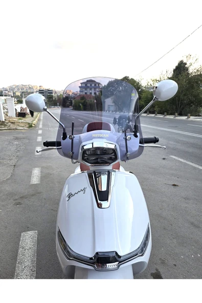 MOTOCAM Küba Bannry Siperlik Ön Cam 2024-2025 Model 43cm Füme Renkli 4mm APARATSIZDIR ürün görseli