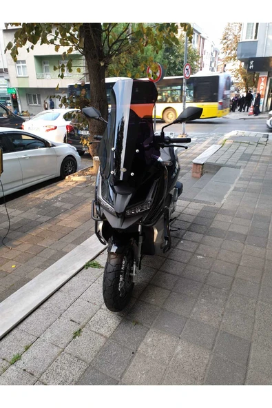 MOTOCAM Barossa ADV 125 Siperlik Ön Cam 2025 Model 57cm Siyah Renkli 4mm KISA SPOR CAM ürün görseli