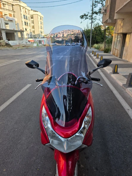 MOTOCAM Honda PCX Siperlik Ön Cam 2011-2013 Model 83cm Füme Renkli 4mm UZUN CAM ürün görseli
