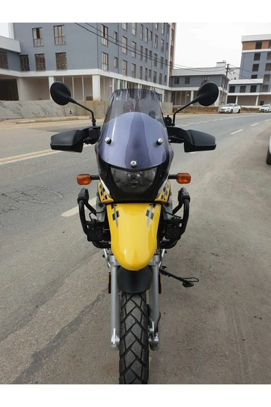 MOTOCAM Bmw F650 GS Siperlik Ön Cam ( 3 Delikli ) 1999-2003 Model 35cm Füme Renkli 4mm ürün görseli