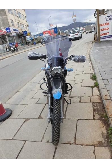 MOTOCAM Hero X Pulse Siperlik Ön Cam 2020-2025 Model 46cm Füme Renkli 4mm UZUN CAM ürün görseli