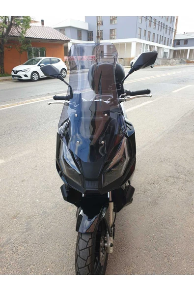 MOTOCAM Kanuni Seha Siperlik Ön Cam 2022-2025 Model 65cm Füme Renkli 4mm ORTA BOYLU CAM ürün görseli