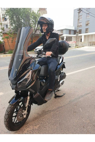 MOTOCAM Kanuni Seha Siperlik Ön Cam 2022-2025 Model 78cm Siyah Renkli 4mm UZUN CAM - Resim 3