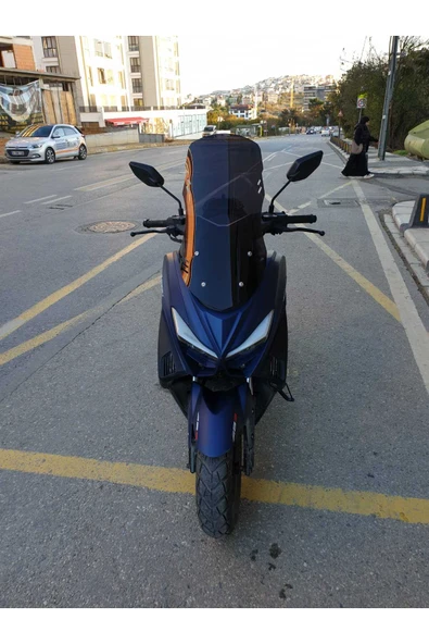 MOTOCAM Arora Max T 150 Siperlik Ön Cam 2022-2025 Model 75cm Siyah Renkli 4mm UZUN CAM ürün görseli