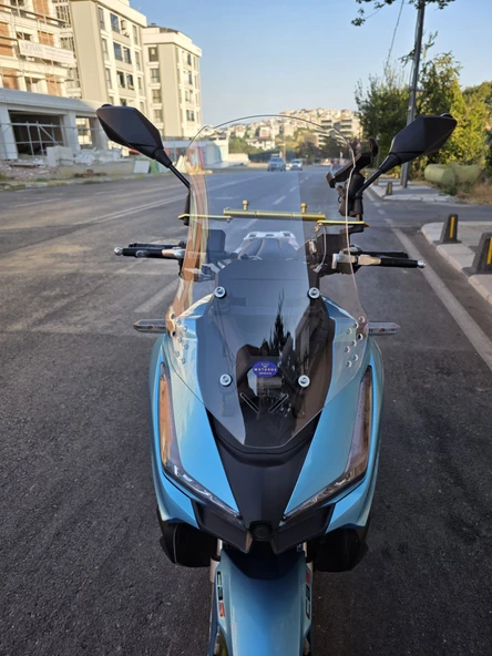 MOTOCAM Arora Beatrix 150 Siperlik Ön Cam 2023-2025 Model 55cm Şeffaf Renkli 4mm KISA SPOR CAM ürün görseli