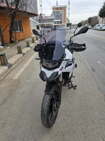 MOTOCAM Bmw F800 GS Siperlik Ön Cam 2023-2025 Model 44cm Füme Renkli 4mm - Resim 3