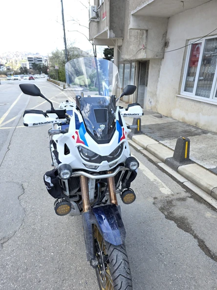 MOTOCAM Honda Africa twin CRF 1100 L4 Ön Cam 2023-2025 Model 54cm Şeffaf Renkli 4mm UZUN VE GENİŞ - Resim 2