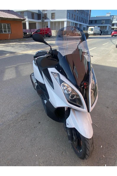 MOTOCAM Kymco Downtown Siperlik Ön Cam 2010-2015 Model 67cm Füme Renkli 4mm - Resim 2