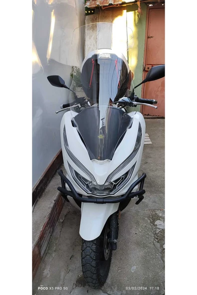 MOTOCAM Honda PCX Siperlik Ön Cam 2018-2020 Model 83cm Şeffaf Renkli 4mm UZUN CAM ürün görseli