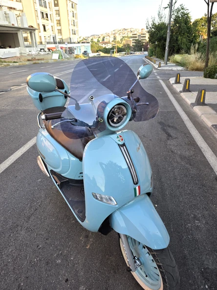 MOTOCAM Arora Cappucino Siperlik Ön Cam 2003-2025 Model 39cm Füme Renkli 4mm APARATSIZDIR - 2