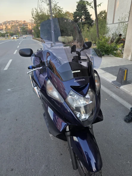 MOTOCAM Honda Silverwing FJS 600 Ön Cam 2001-2012 Model 68cm Füme Renkli 4mm ELCİKLİ - Resim 2