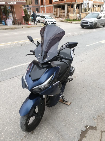 MOTOCAM RKS Arome 125 Siperlik Ön Cam 2023-2025 Model 54cm Siyah Renkli Sportif Model - Resim 3