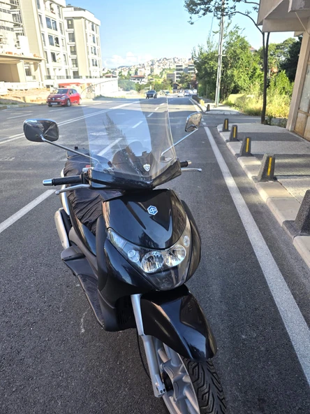 MOTOCAM Piaggio Beverly 250 Siperlik Ön Cam 2005-2007 Model 44cm Şeffaf Renkli 4mm - Resim 2