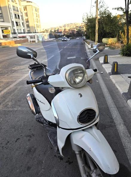 MOTOCAM Aprilia Scarabeo 200 İe Siperlik Ön Cam 35cm 2008-2015 Model Füme Renkli 4mm - Resim 2