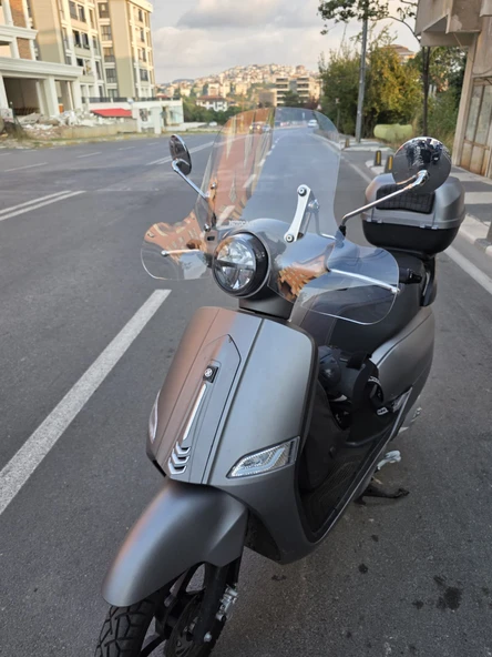 MOTOCAM Mondial Exon 125 Siperlik Ön Cam 2023-2025 Model 39cm Şeffaf Renkli 4mm - Resim 3