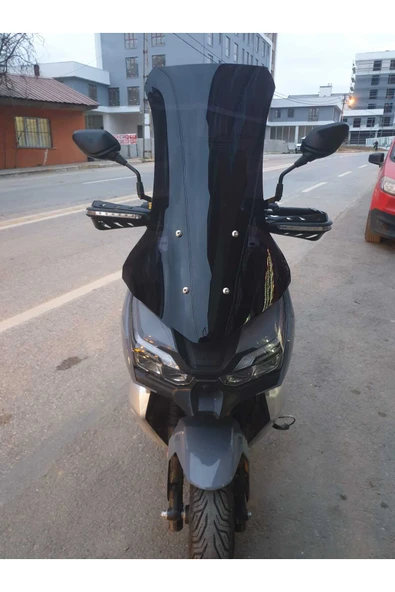 MOTOCAM RKS Freccia 150 Siperlik Ön Cam Alt Siyah 2022-2025 Model 75cm Siyah Renkli 4mm UZUN CAM ürün görseli