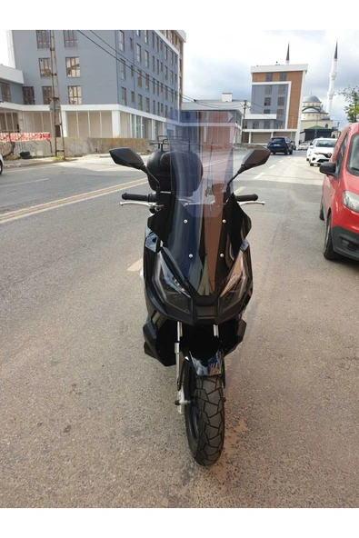 MOTOCAM Kanuni Seha Siperlik Ön Cam 2022-2025 Model 78cm Füme Renkli 4mm UZUN CAM - 1