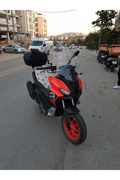 MOTOCAM Aprilia SR GT 200 Siperlik Ön Cam 2021-2025 Model 58cm Şeffaf Renkli 4mm - Resim 2