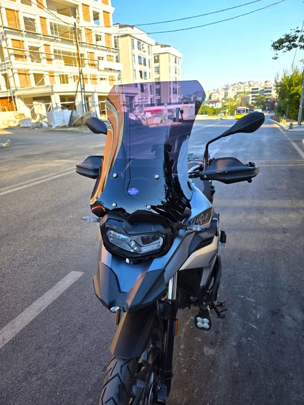 MOTOCAM Bmw F750 GS Siperlik Ön Cam 2018-2023 Model 57cm Siyah Renkli 4mm UZUN CAM - Resim 3