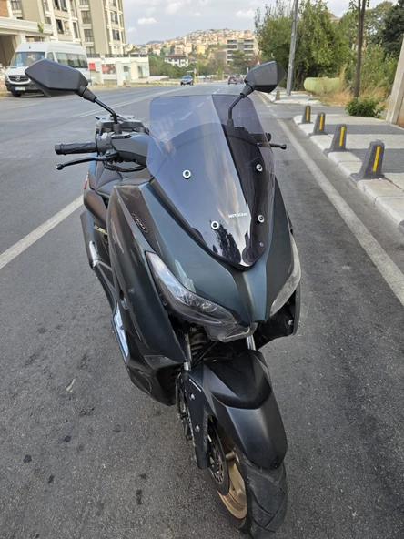 MOTOCAM Arora Max PRO Siperlik Ön Cam 2023-2025 Model 44cm Füme Renkli 4mm SPOR CAM - Resim 2