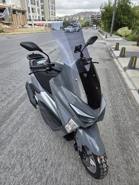 MOTOCAM Revolt RSX4 Siperlik Ön Cam 2022-2025 Model 78cm Füme Renkli 4mm UZUN CAM - Resim 3